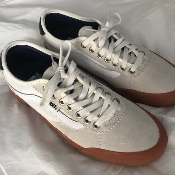 NEVER WORN VANS- CHIMA PRO 2 - Picture 1 of 4